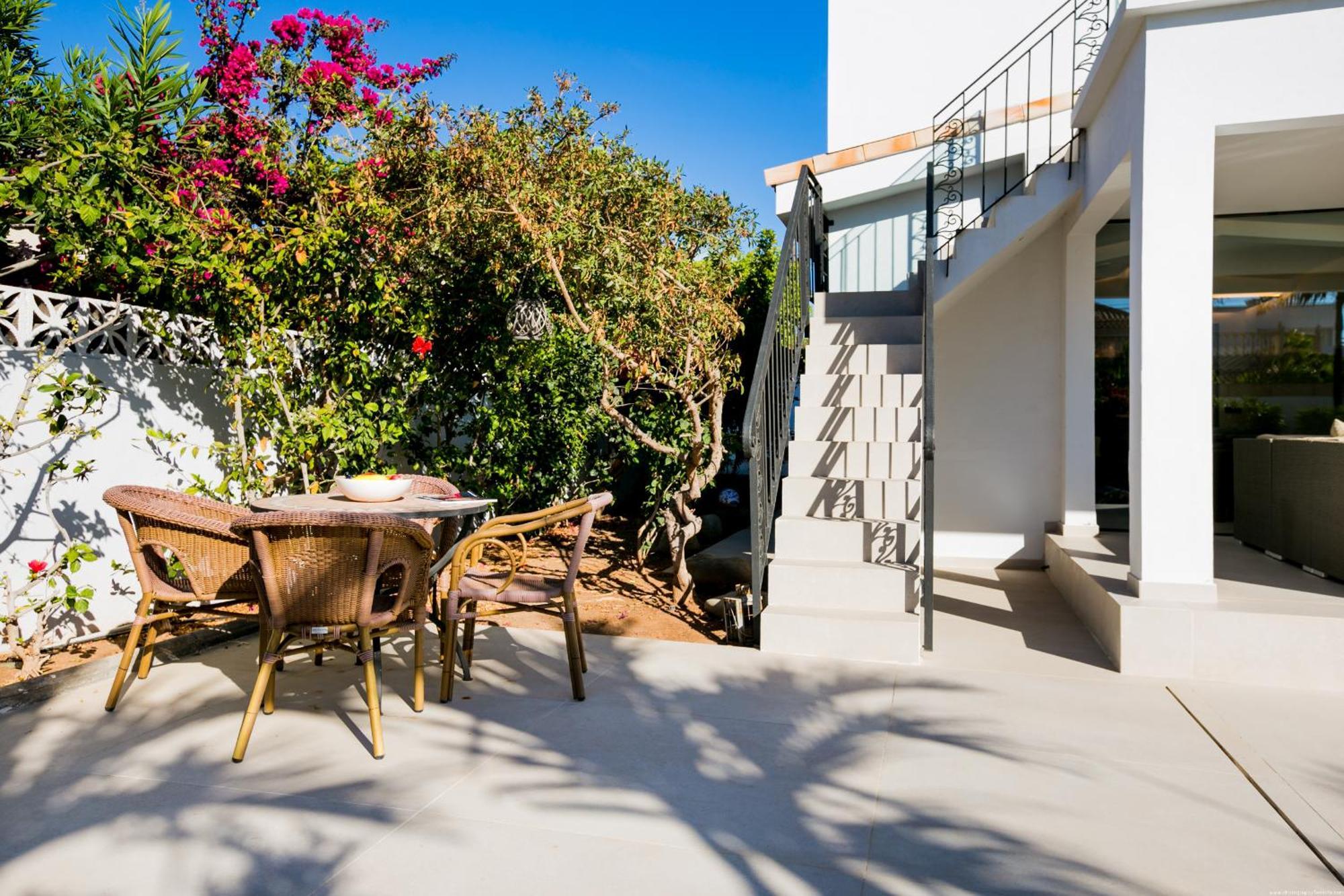 Palmbeach Villa-luxury